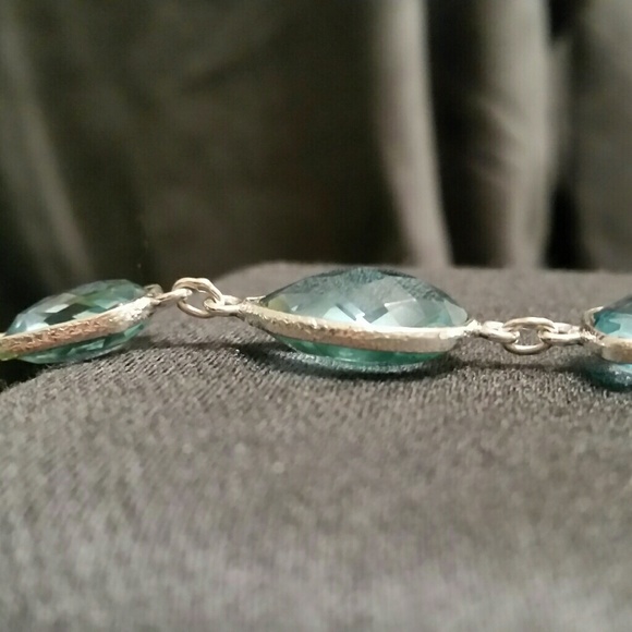 .925 Silver Blue Topaz Bracelet  7"-8"L - Picture 8 of 8